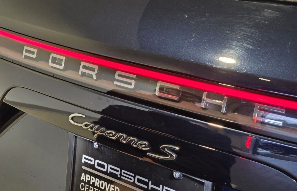 2022 Porsche Cayenne S